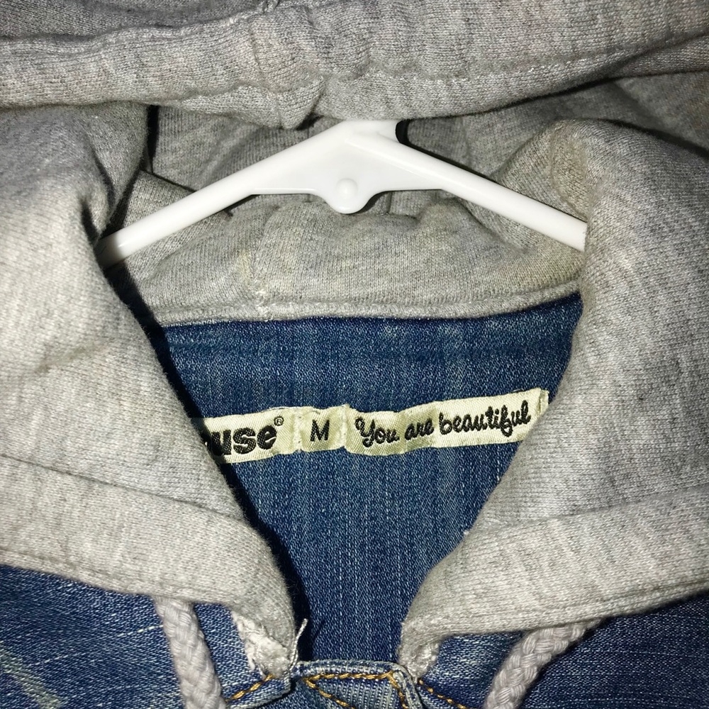 NWOT Jean Hooded Vest - Picture 5 of 6